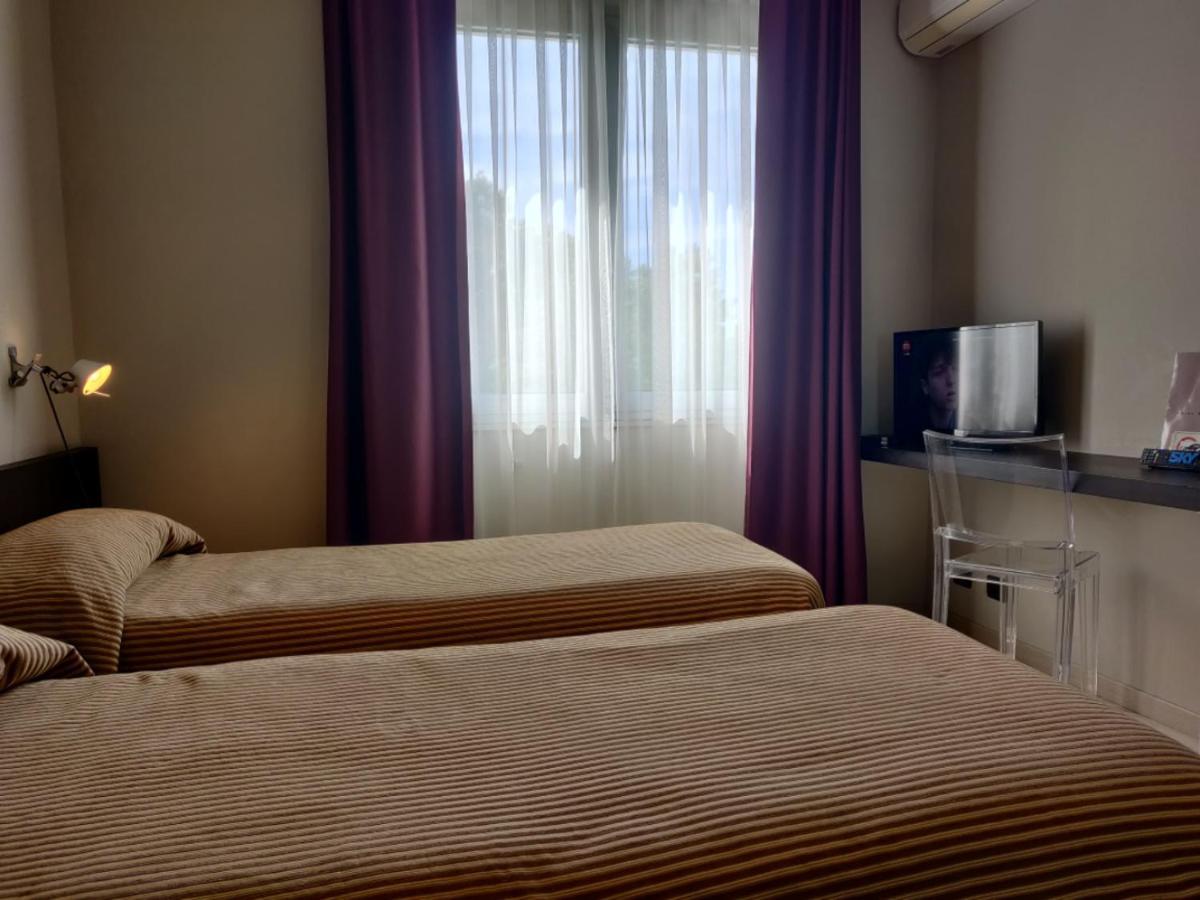 Hotel San Francesco Borgomanero Εξωτερικό φωτογραφία