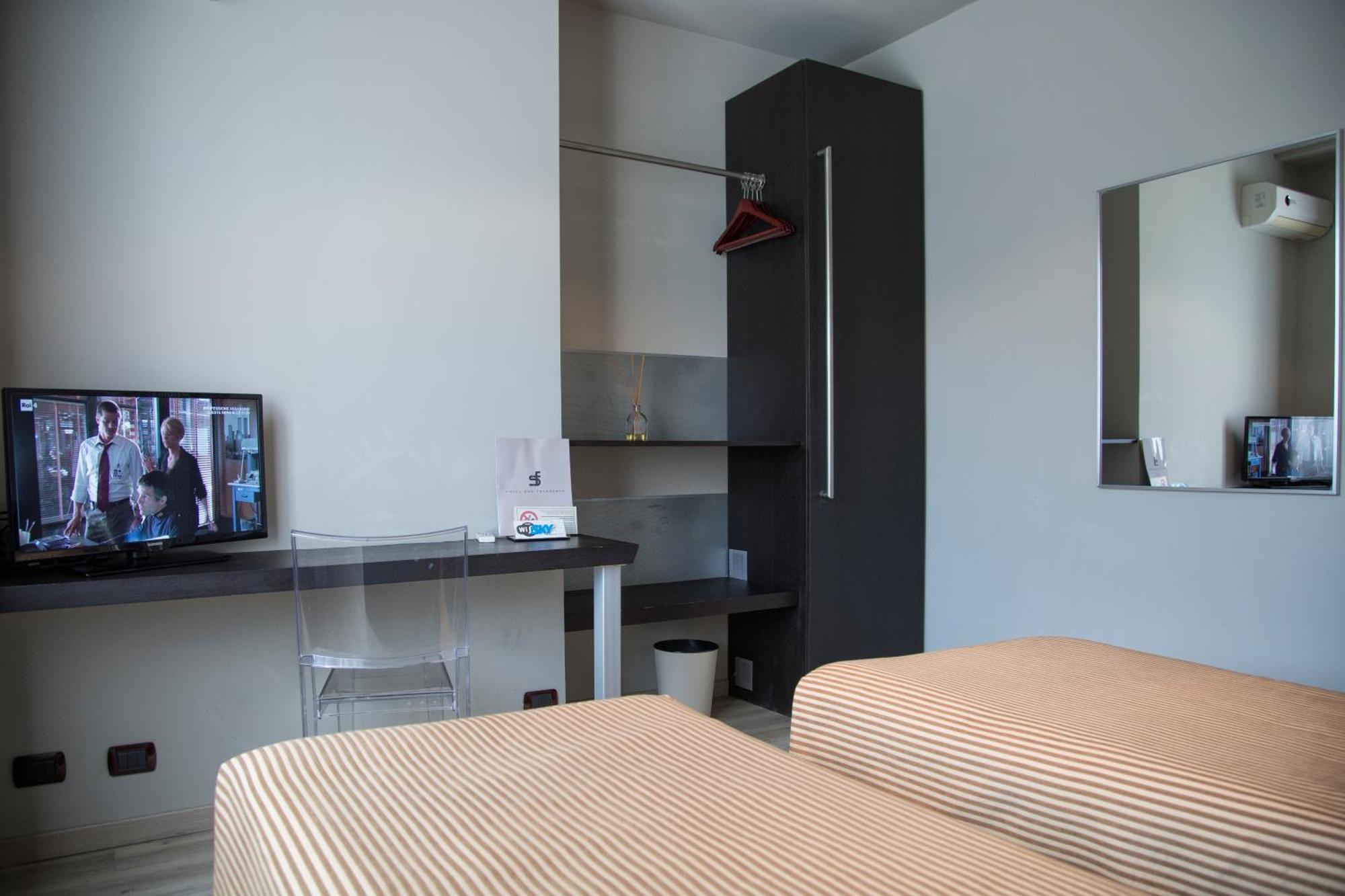 Hotel San Francesco Borgomanero Εξωτερικό φωτογραφία